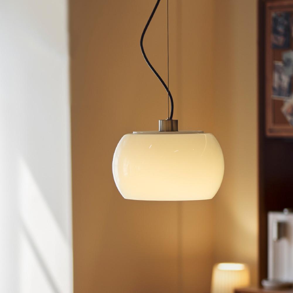 화이트 모던 펜던트 미드센추리 조명 식탁등 빈티지