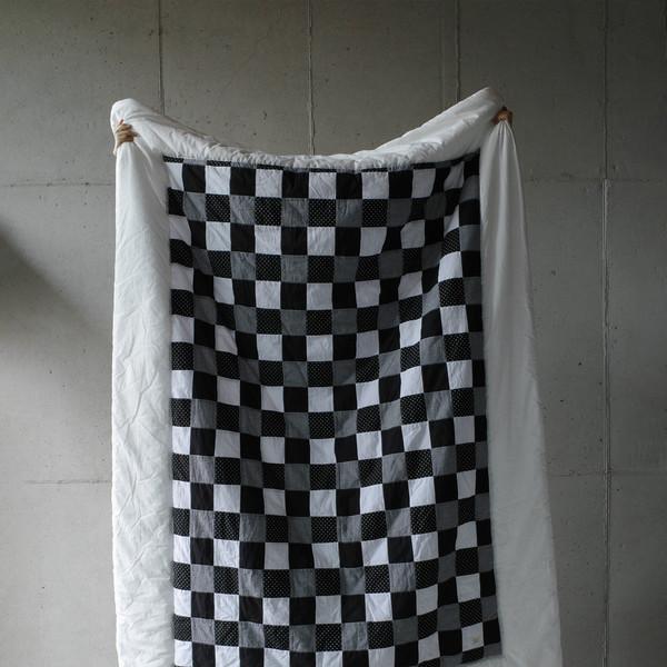 [12/9 14:00 OPEN] Black dot patchwork bedding (S/Q)