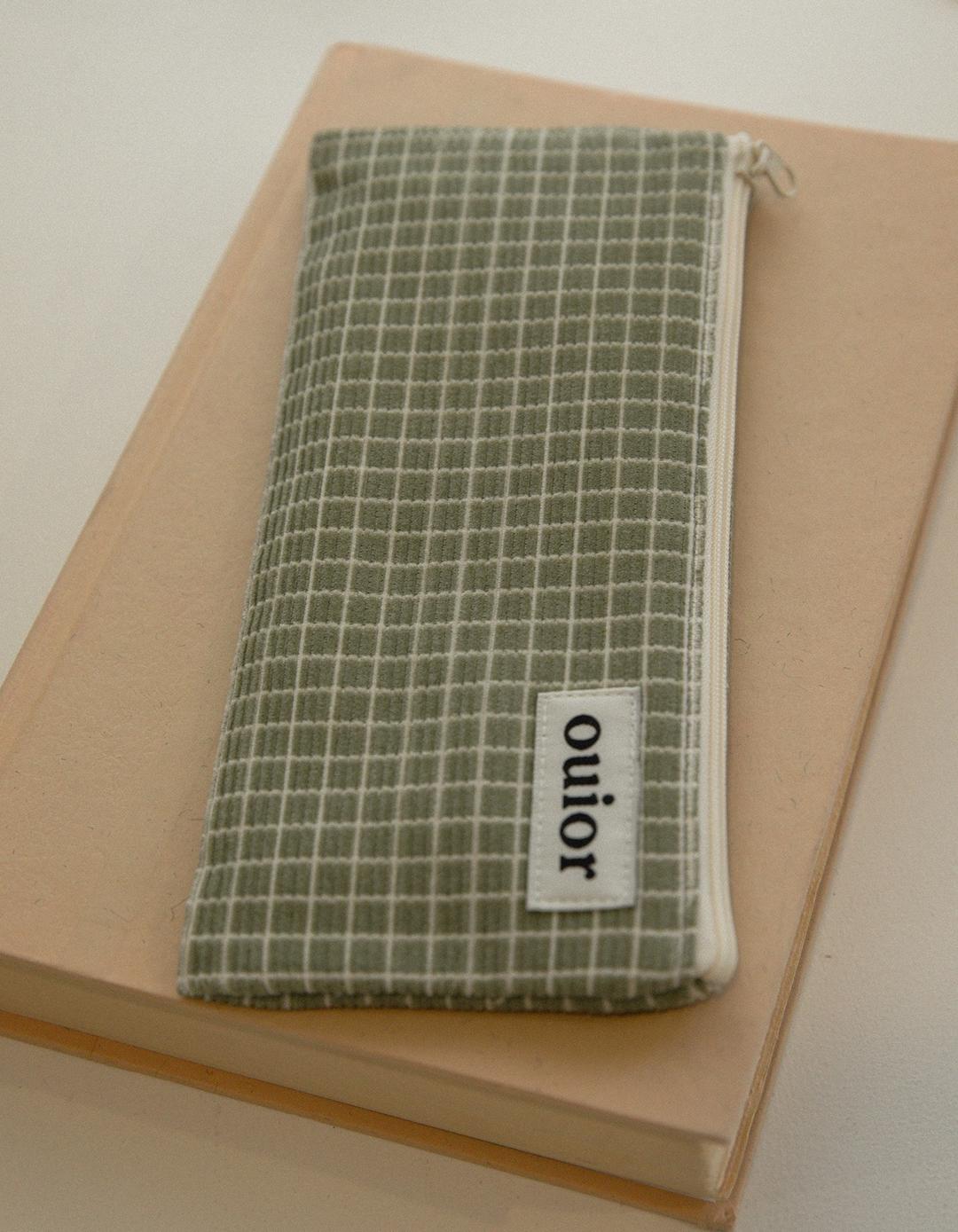 ouior flat pencil case - graph khaki (topside zipper)
