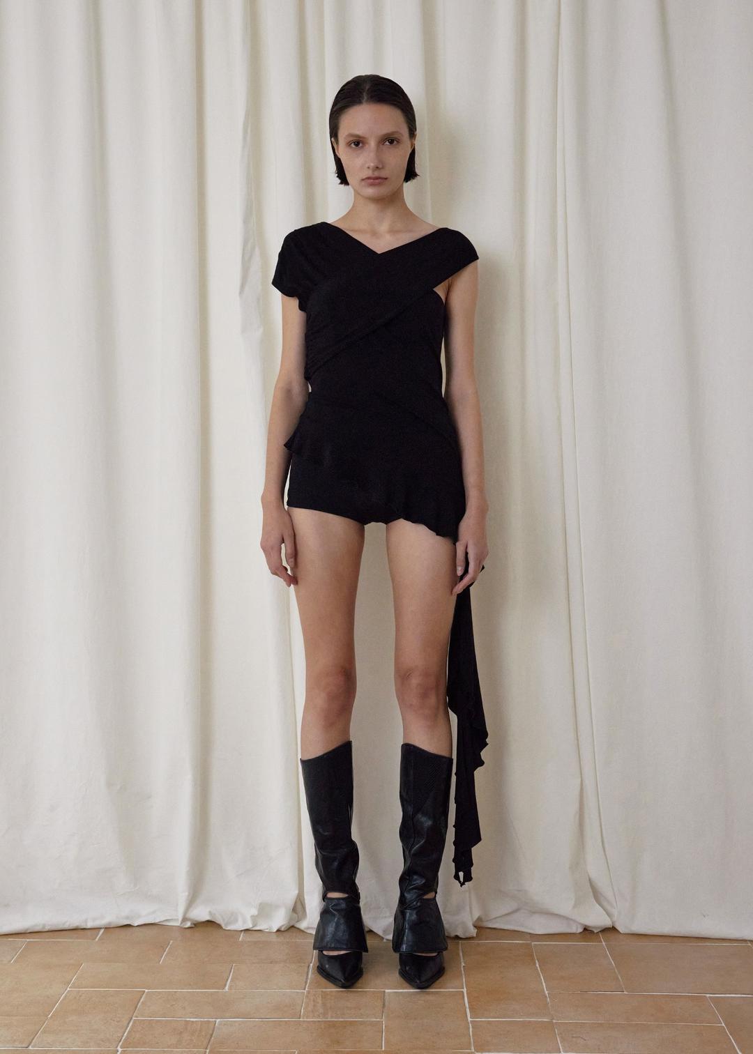 [3RD] TUCK JERSEY RUFFLE TOP, BLACK