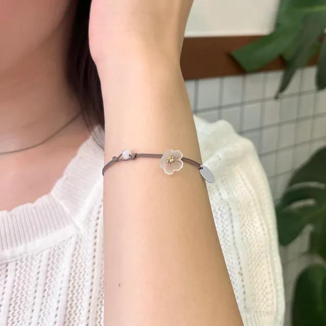vintage flower knotted bracelet