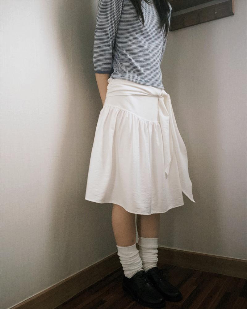 sophia wrap skirt (white)