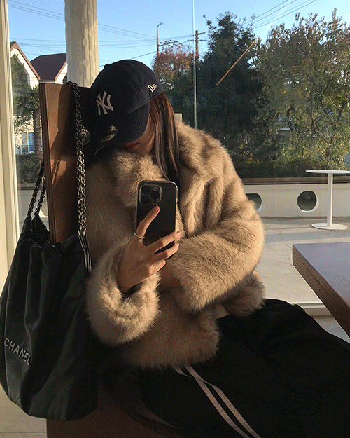 위크어스 닐 카라 밍크 페이크 퍼 자켓