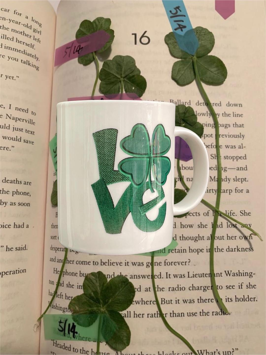 러브 클로버 폰트 머그 컵