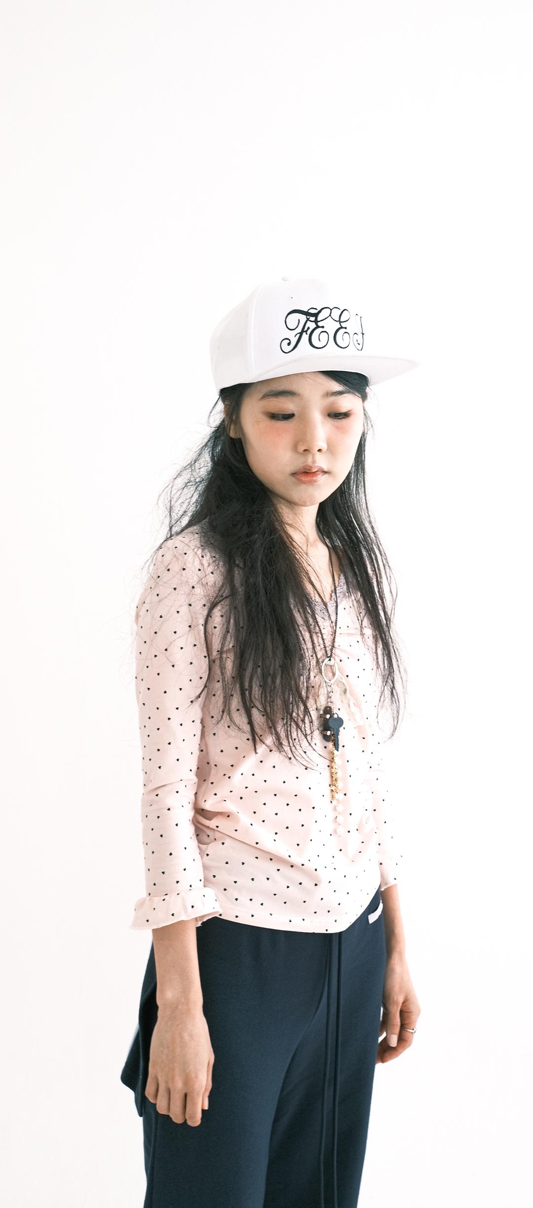 [F.E.E.S] mini heart lace top (light pink)