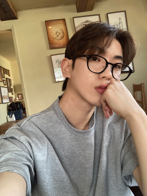 Vague glasses-1
