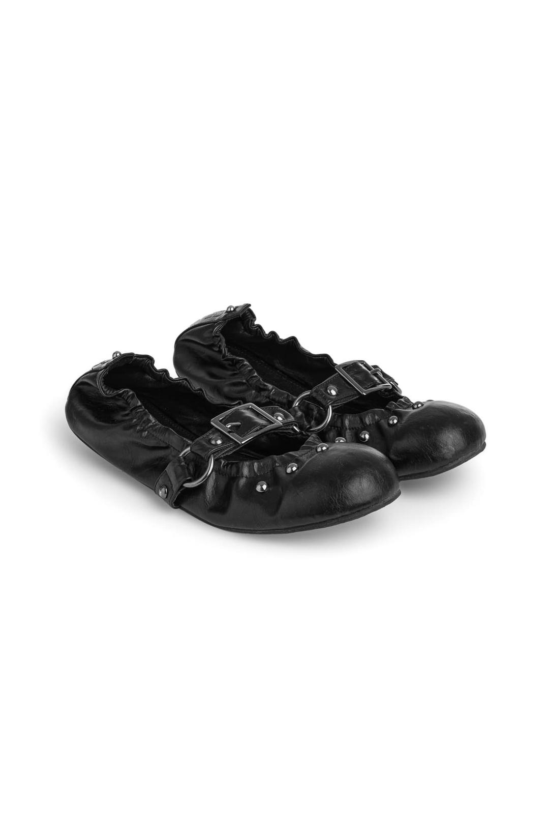 WRINKLED FLAT SHOES IN BLACK