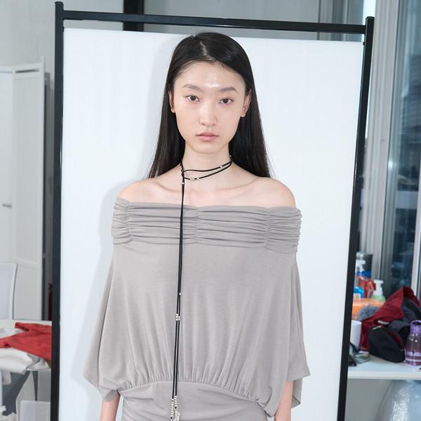 [2시 이전 오늘 출고] [MADE] Shirring Off-Shoulder Dress (Cocoa)