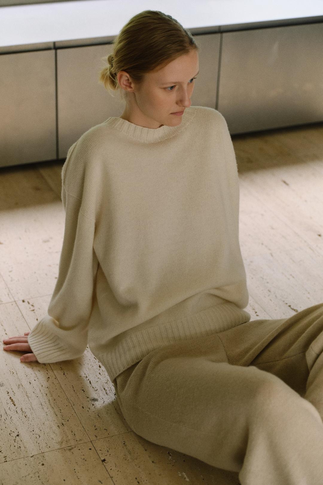 [2차]_누어 라운드 오버핏 니트 (4color)