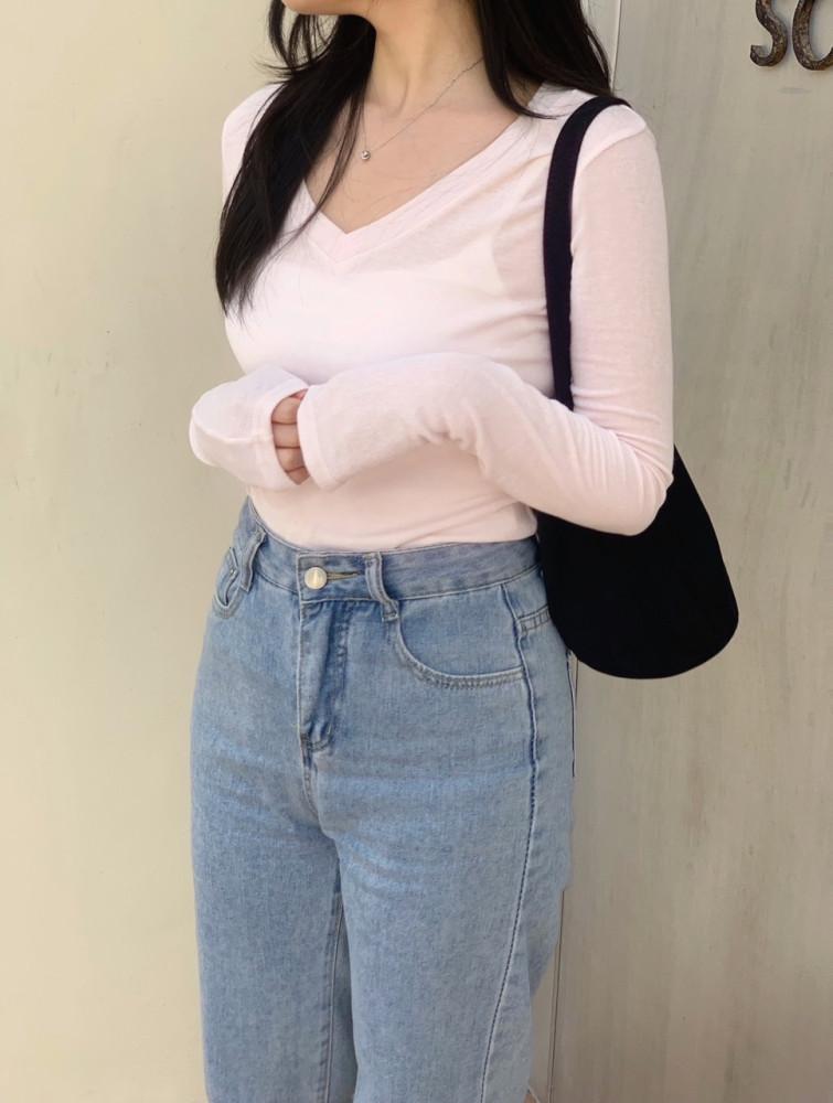 [한정수량] Mina T-shirts 브이넥 연핑크 사계절 데일리 여리핏 티셔츠