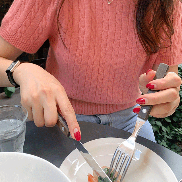 캐롤 퍼프 케이블니트