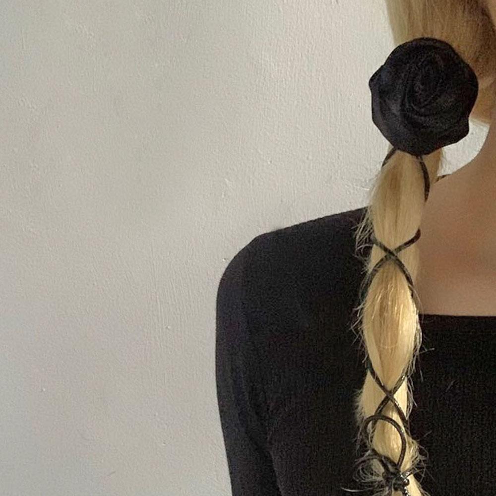 퓨어린 [당일출고] 플라워 코사지 초커 목걸이 발레코어 y2k 샤틴 로즈 장미 끈목걸이