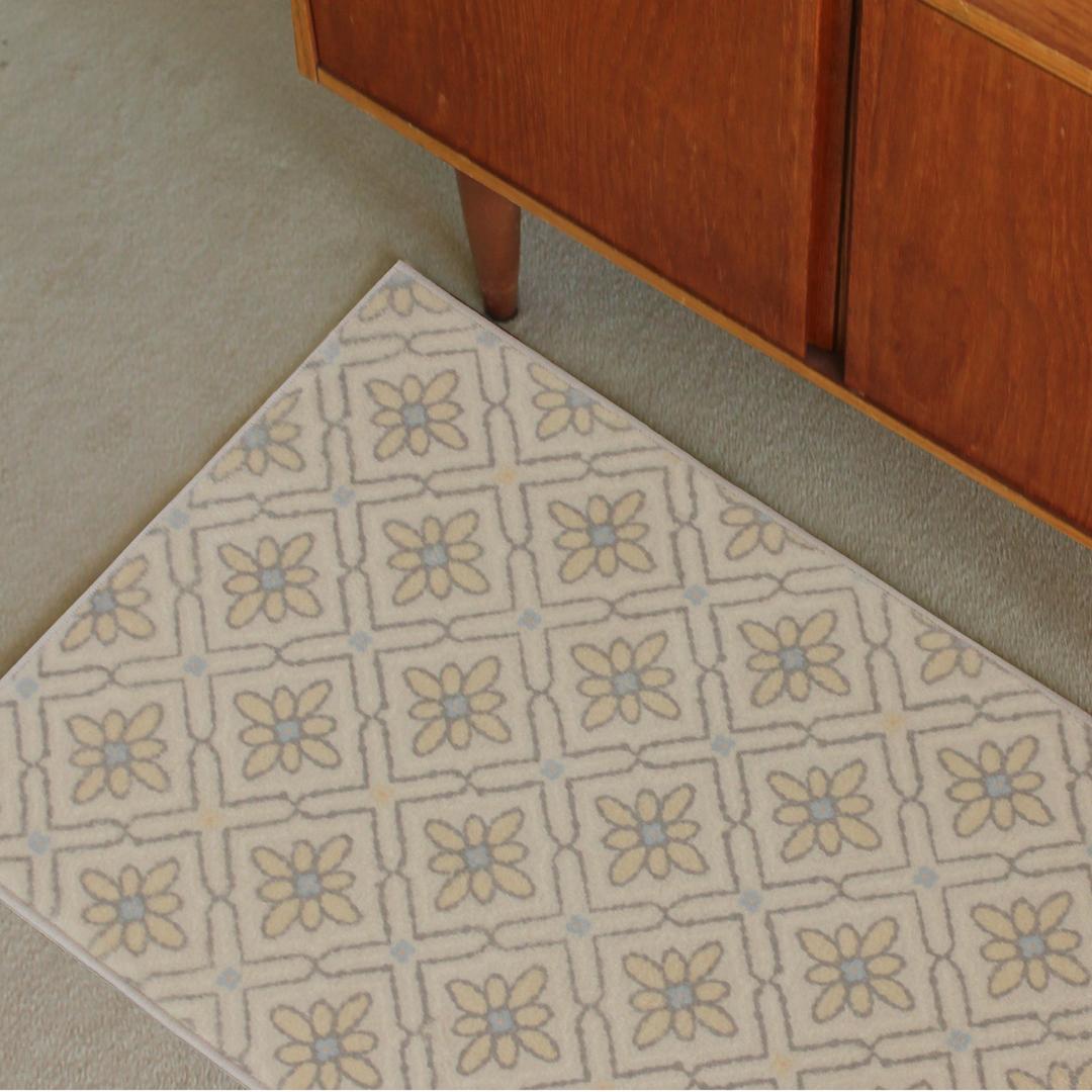 [29CM 단독] 빈티지 타일 발매트 주방매트 바닐라 2sizes