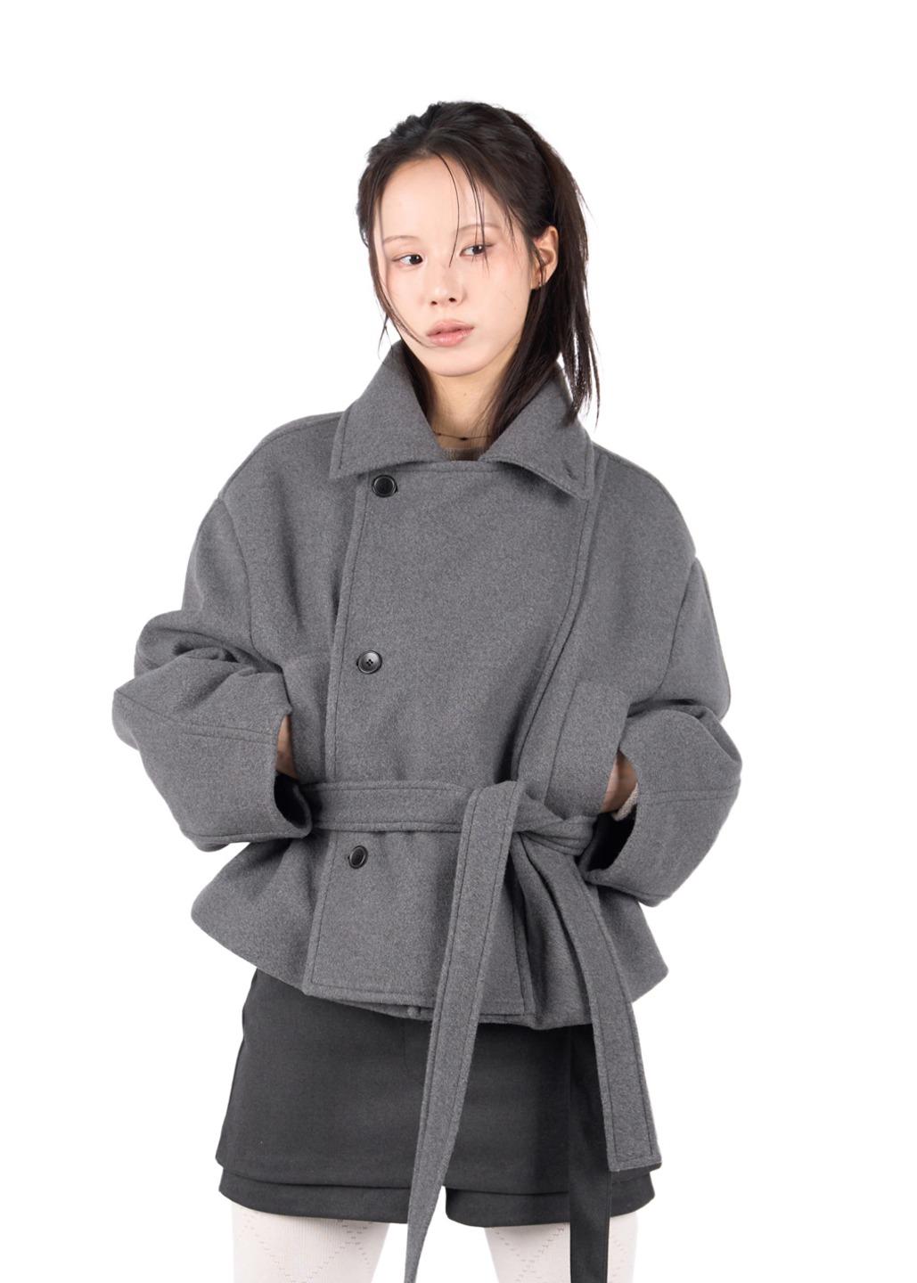 CURVED LINE BELTED COAT