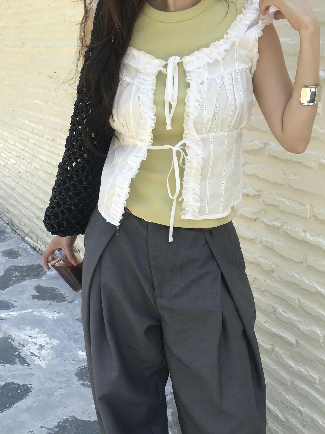 frill punching lace bl (2col)