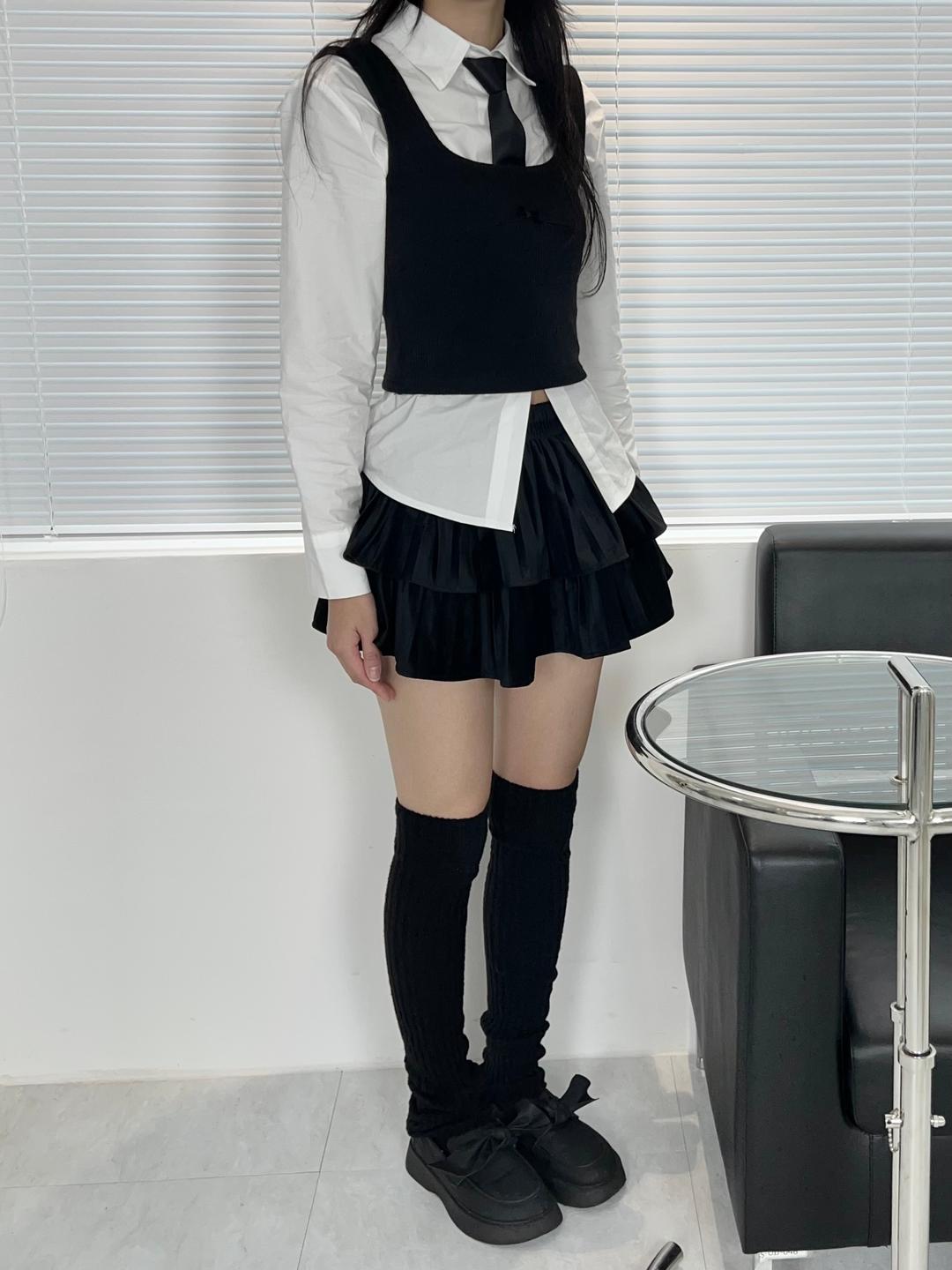 RIBBON KNIT BUSTIER(BLACK) 리본 니트 뷔스티에