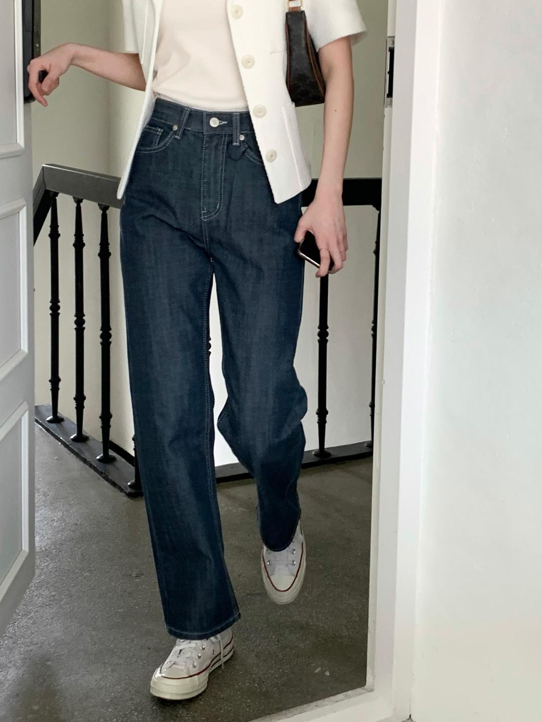 베이그 블루 스트레이트 데님