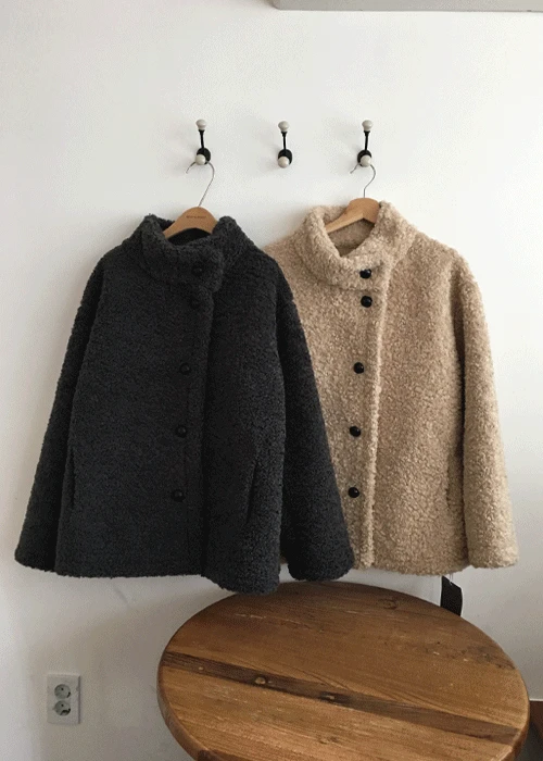 (기획특가) 베어 오버핏 부클 하프 코트