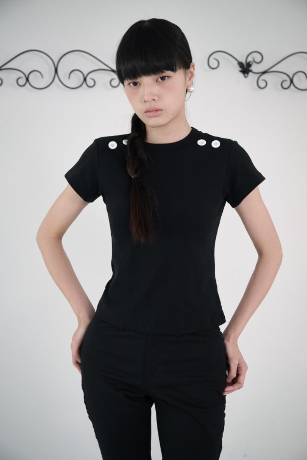 BUTTON T-SHIRT - Black -