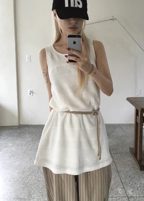 코이 펀칭 레이스 미니 나시 원피스