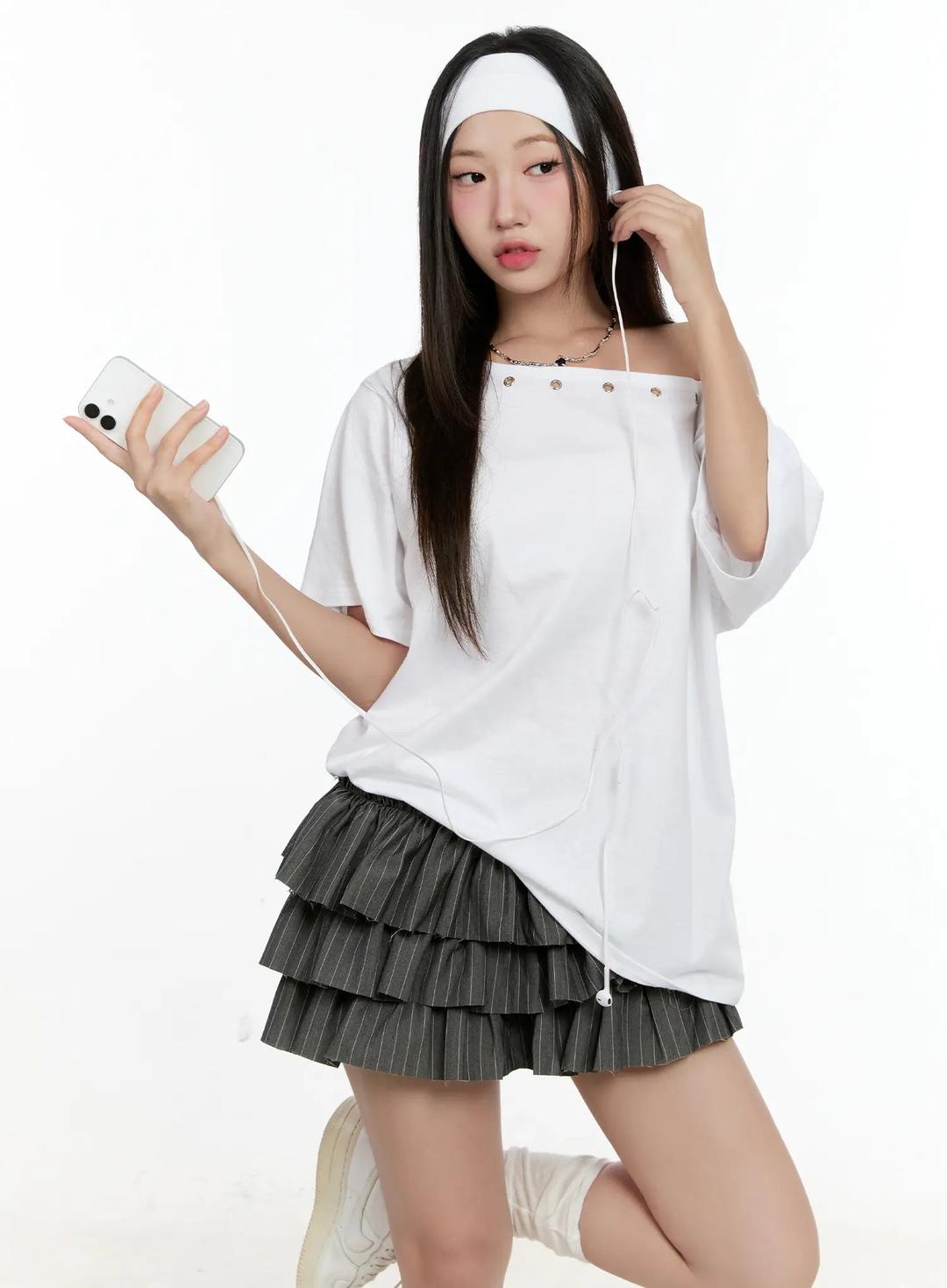 Off-Shoulder Eyelet Tee CL531 - White / S/M