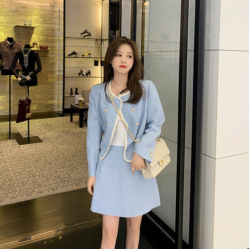 레이디룩 더블버튼 라운드넥 자켓+A라인 블루 미니 스커트 세트