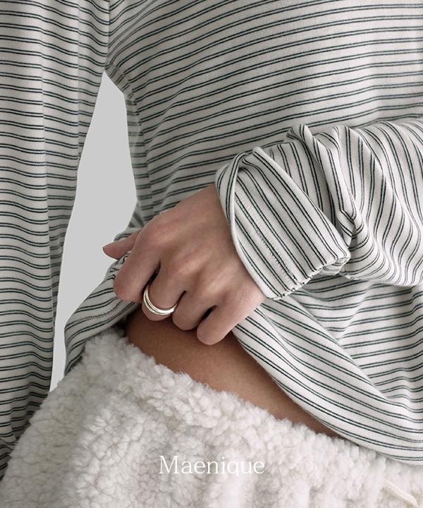 매니크 [🌿봄신상/MNQ] 네브이 스트라이프 긴소매 티셔츠