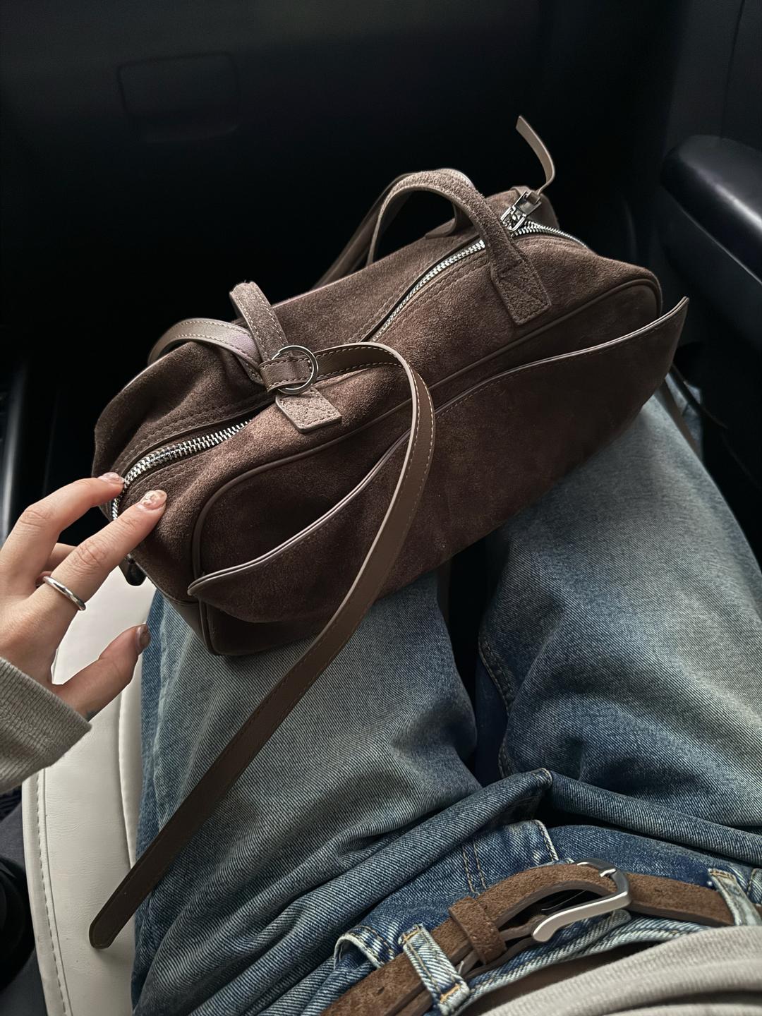 BOWING SUEDE BAG (KHAKI)
