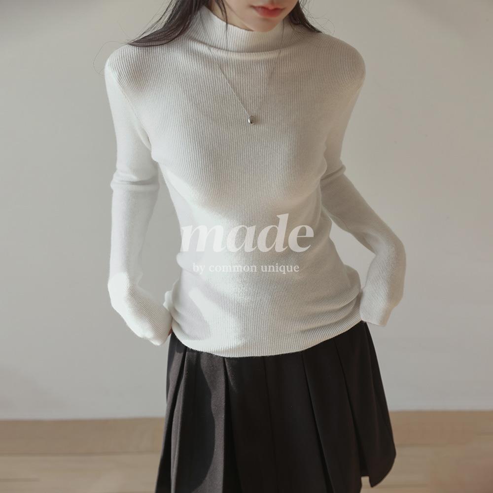 커먼유니크 [MADE] 코유 슬림 하프 넥 니트 (봄/간절기/긴팔/반폴라/여리핏/페미닌/출근룩/데이트룩/오피스룩/기본템/겨울)