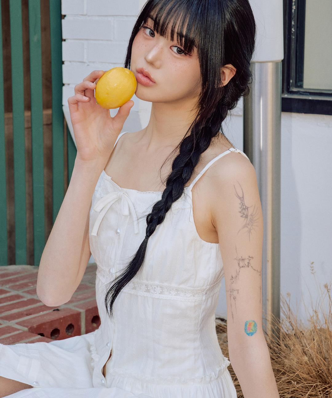 루시아 슬리브리스 미니 원피스 [WHITE]