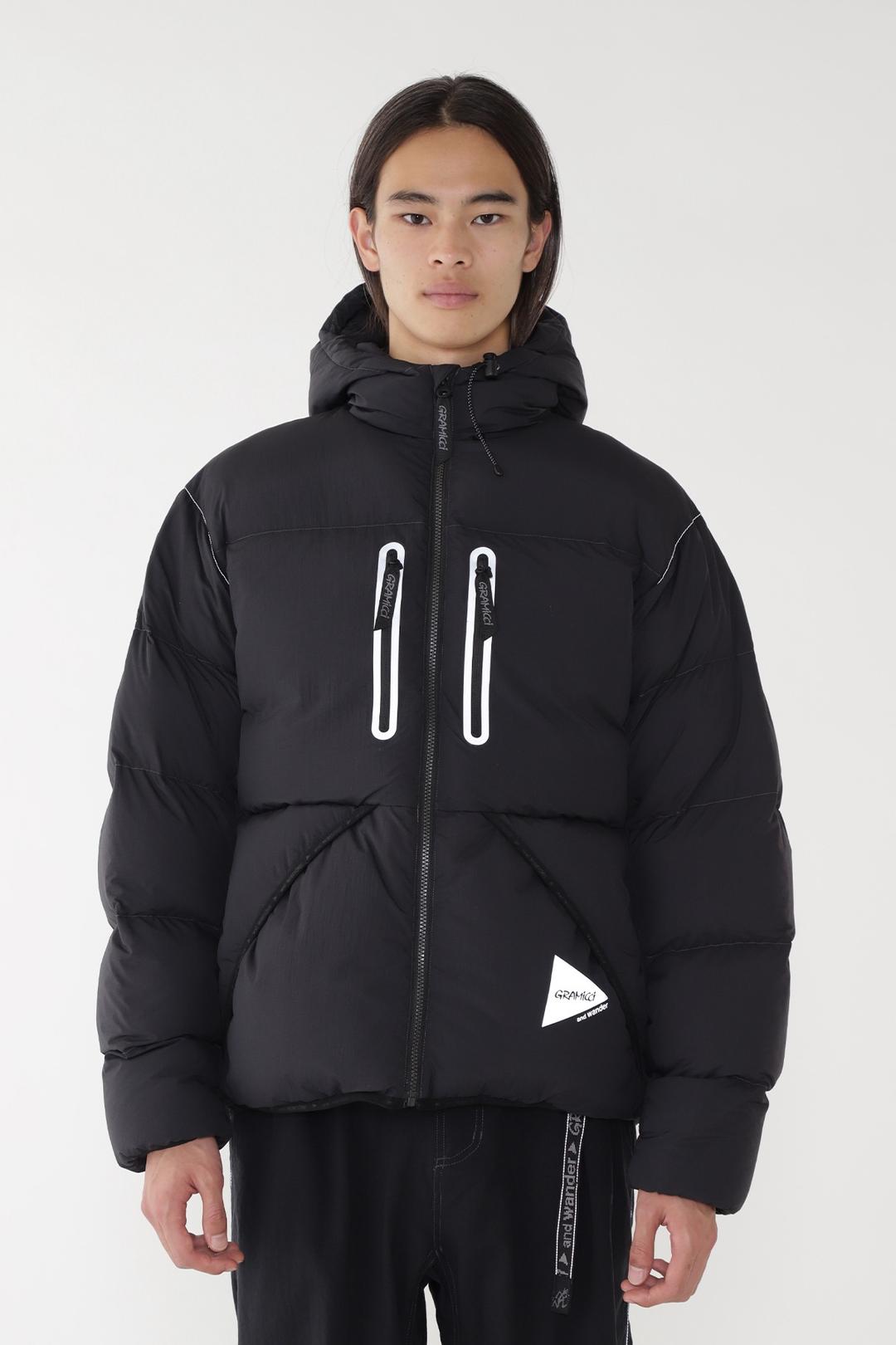 그라미치 X 앤드 원더 다운 자켓 블랙