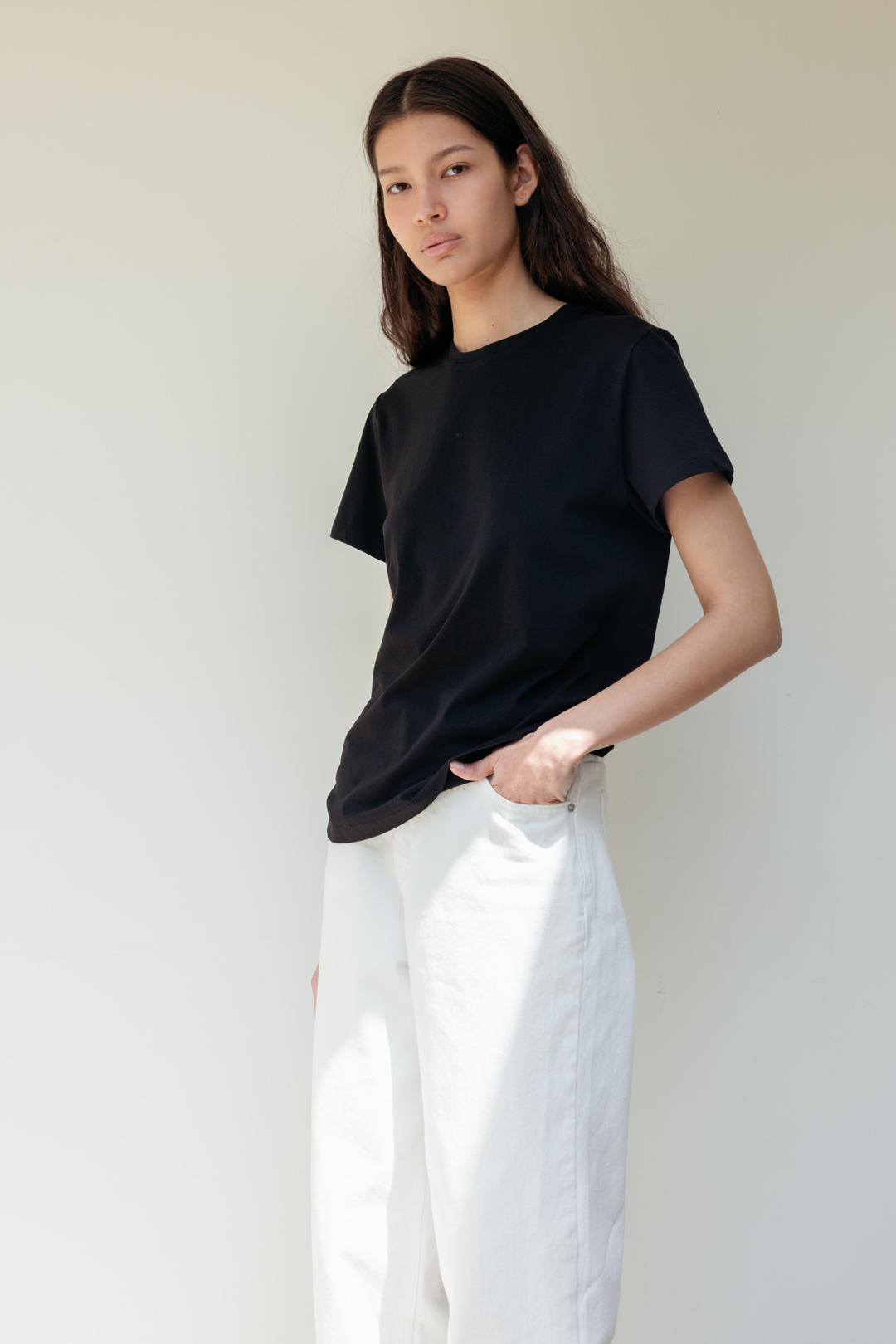 Fine Rib T-shirt (Black)