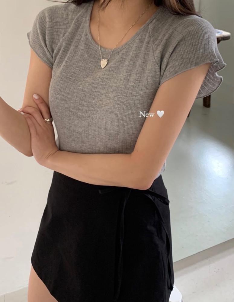 [그레이 당일배송] miel 미엘 엠마 티셔츠 러플 물결 날라리 반팔 프릴 캡소매 (4컬러)