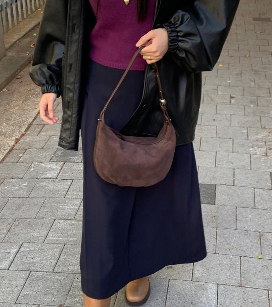 [아카이브앱크Luv moon bag(suede brown)