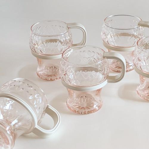 [vintage] 핑크 하트 글라스 핸들컵 (화이트 핸들)