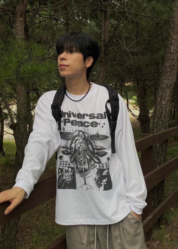 유니버셜 레터링 맨투맨 오버핏 남녀공용 (2C)