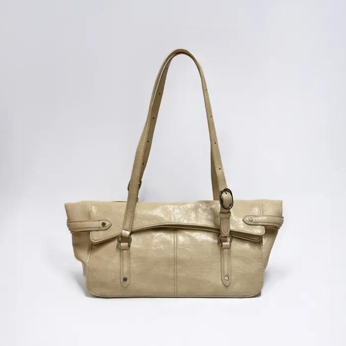 프레자 백 (BUTTER)