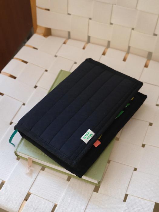 슬로우스티치 누빔 프레임 북커버 ( 블랙 ) 일반도서