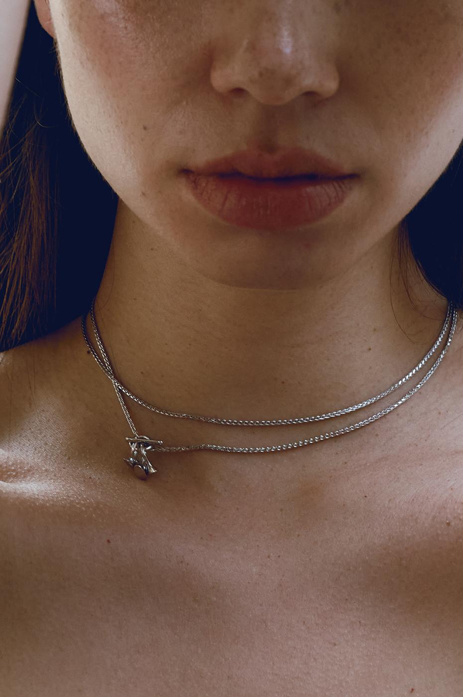 PETAL CHARM NECKLACE(3COLOR)