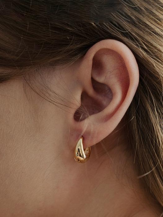 61 Bold Hoop Silver Earring