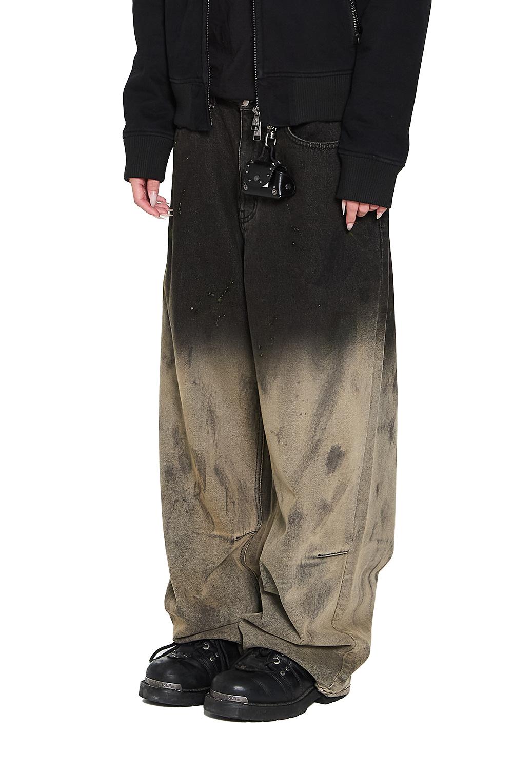 [11.28 예약 배송] Dirty Gradation Denim Pants (Black)