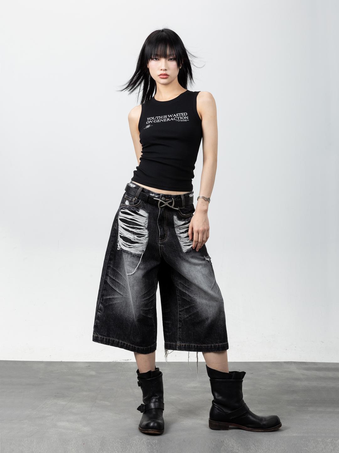 Pocket distroyed bermuda pants