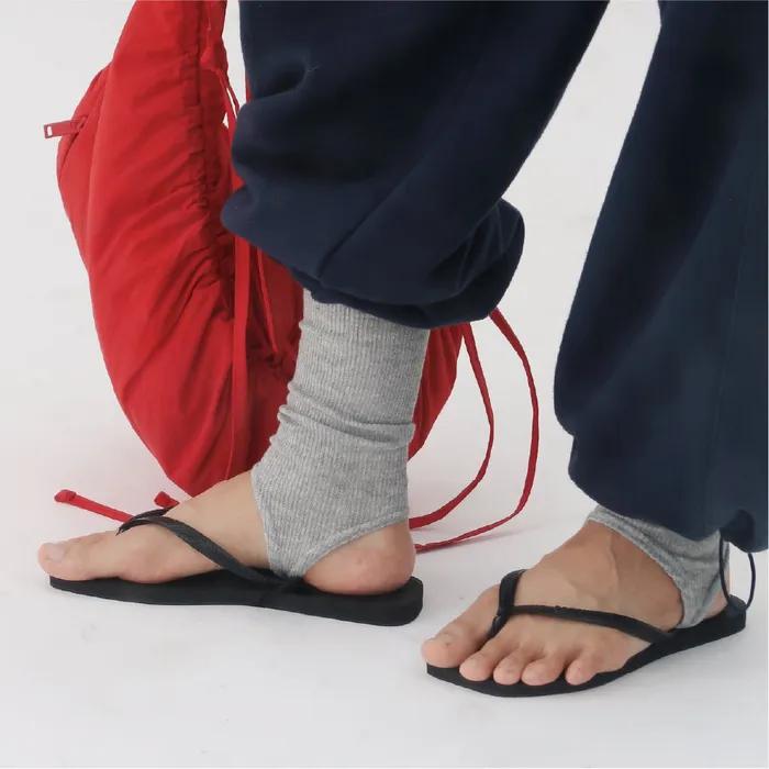 [29CM단독] OPEN-TOE KNEE SOCKS (4Colors)