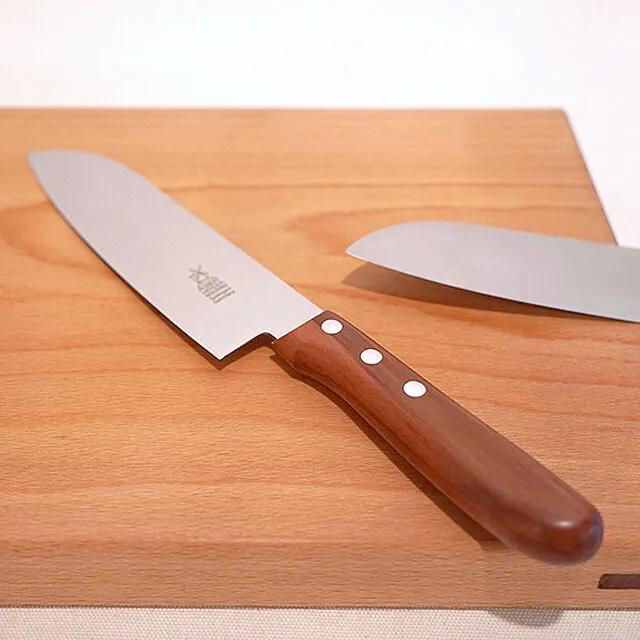 산토쿠 나이프_자두나무