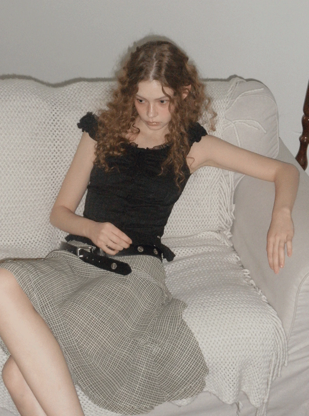 [온라인단독] 언티베 패턴 슬리브리스 블라우스