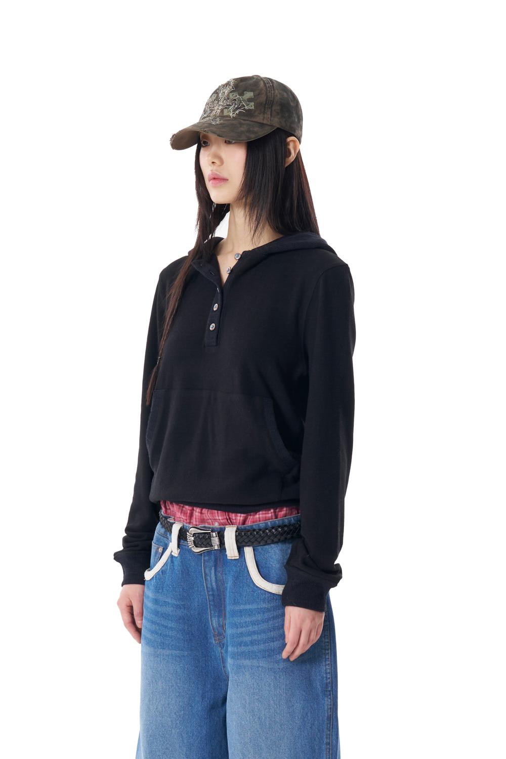 Contrast Logo Button Hoodie (Black)