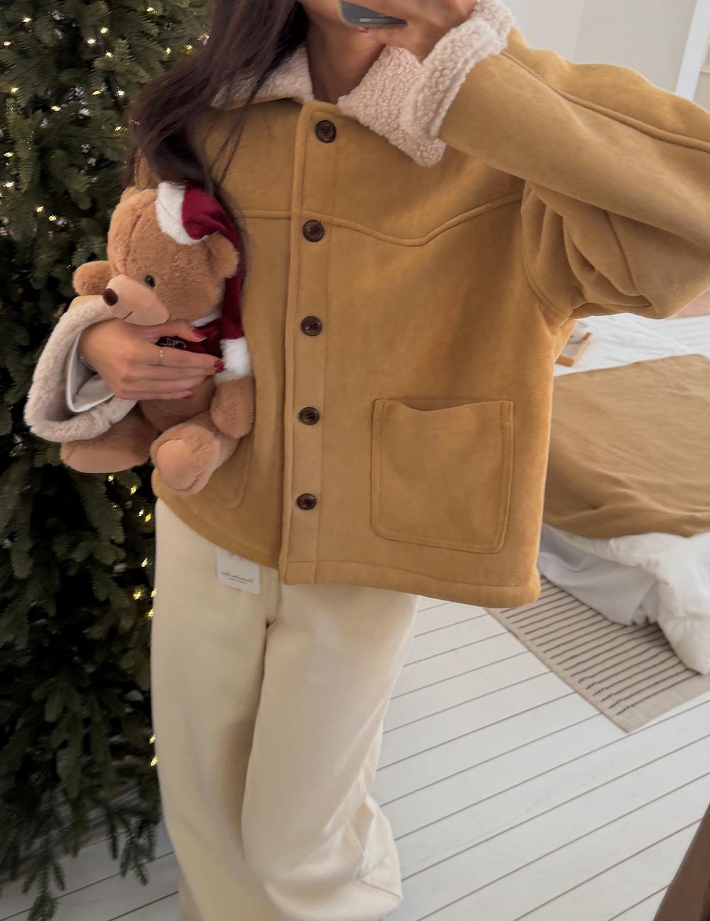 블러 카라 무스탕