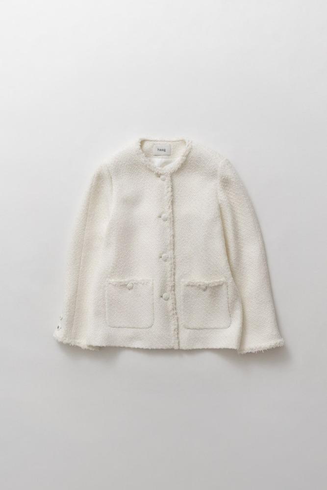 a tweed jacket (white)