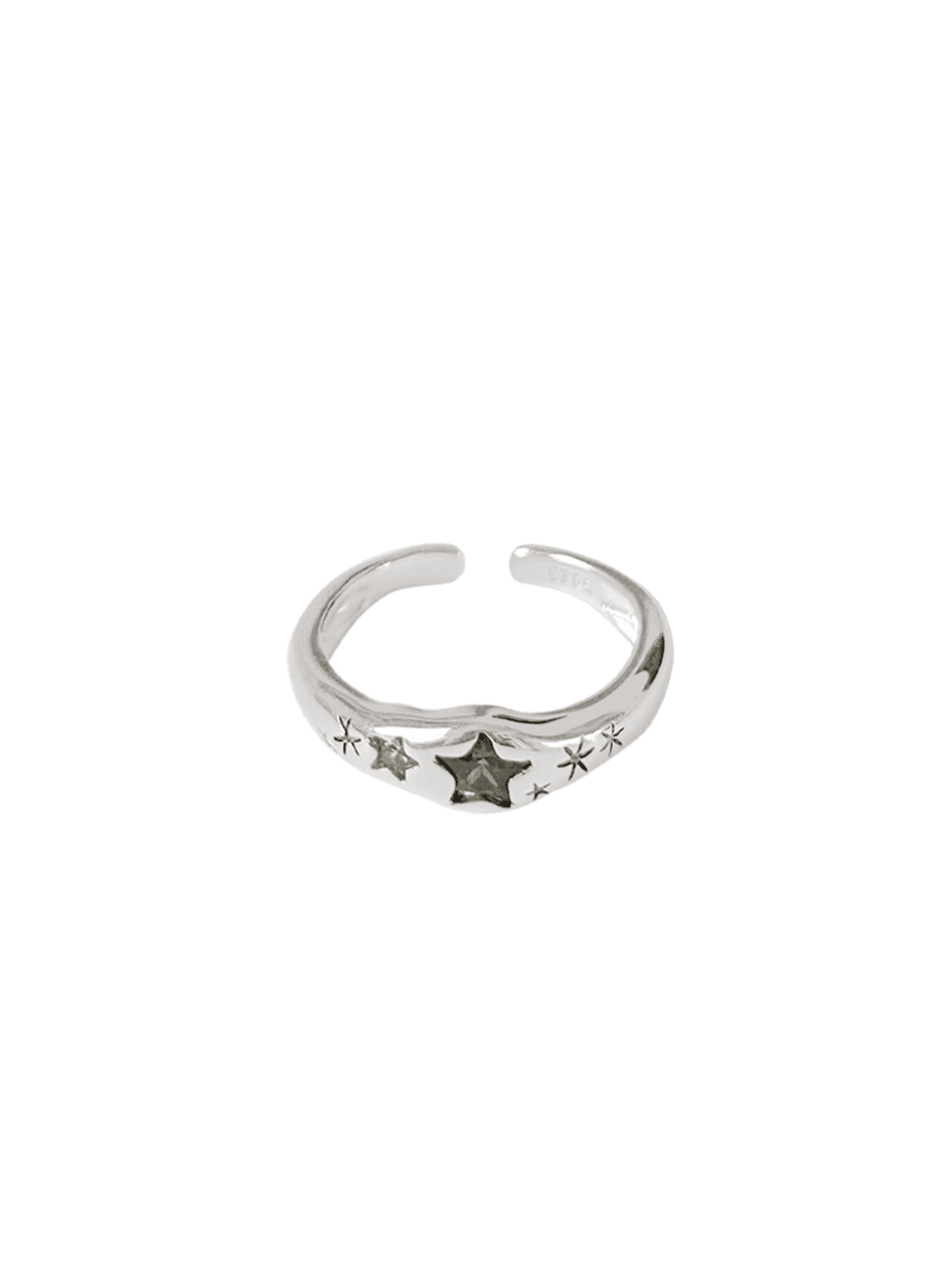 Green Star Ring
