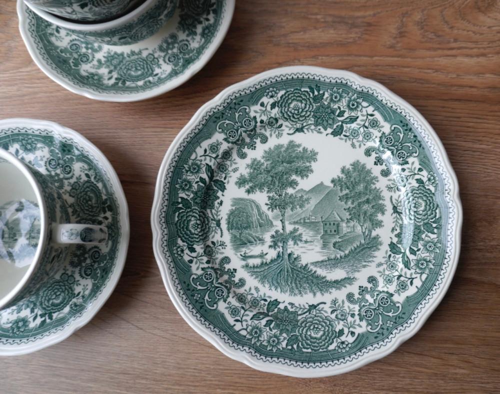 빌레로이앤보흐 부르겐란트 그린 디저트 접시